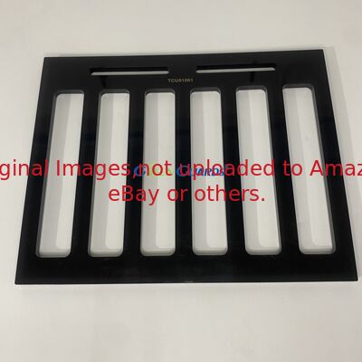 Deeltjes van grasmaaier in het gras Tine Guard Base GTCU51061 Fits Deere Tractor Mounted Aerators